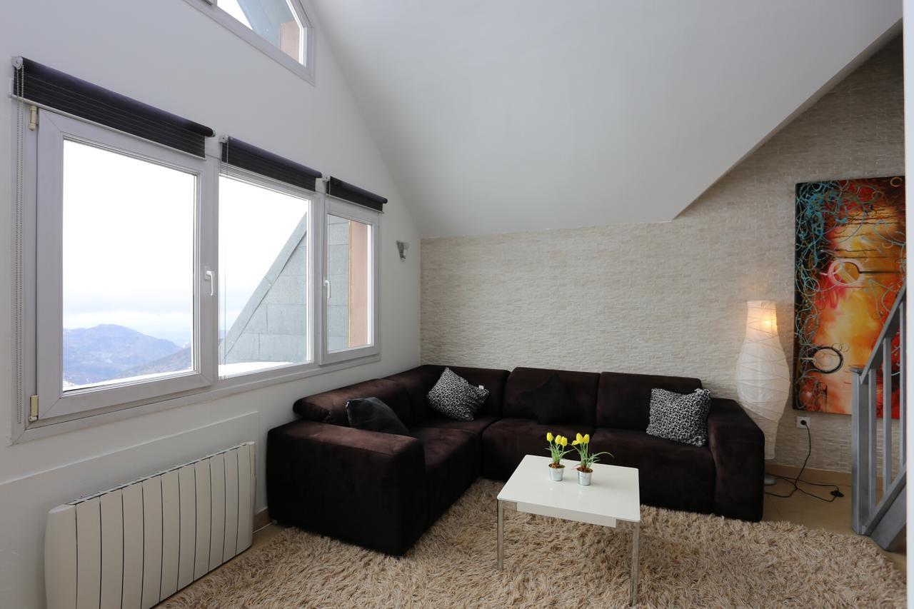 Miramar Ski a pie de pista - ÁTICO DUPLEX , 4 habitaciones Serra Nevada Exterior foto
